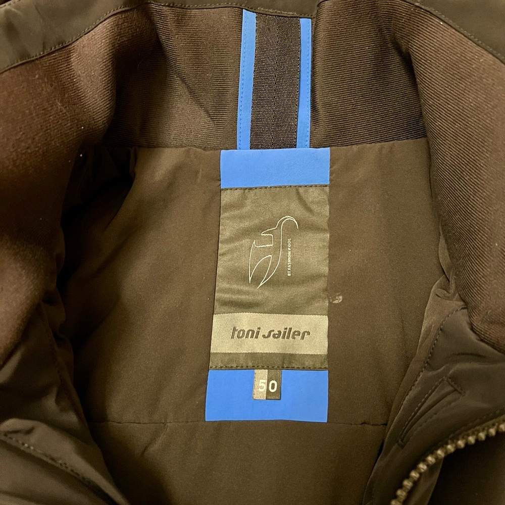 Toni Sailer Men’s Black and Blue Ski Jacket with Hood and Full-Length Zipper - Picture 2 of 2